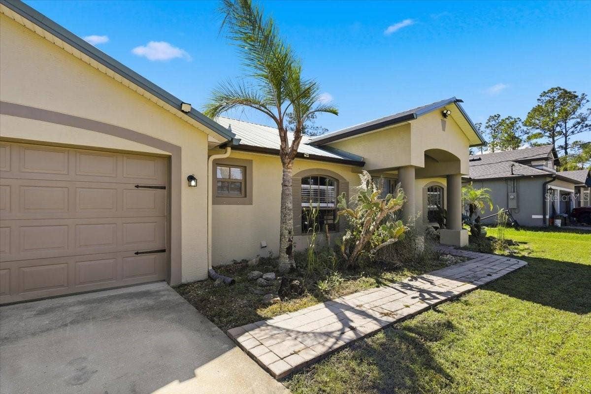 92 ROBINSON DRIVE, Palm Coast, FL 32164