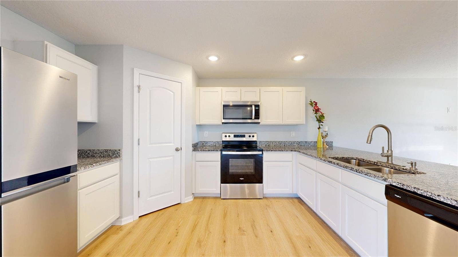 4 ROUND TREE DRIVE, Palm Coast, FL 32164