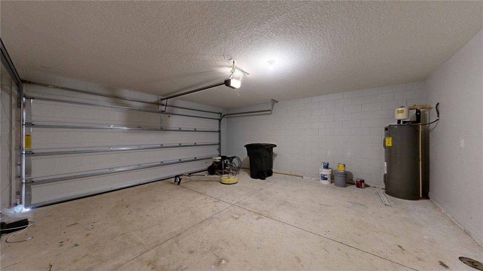 4 ROUND TREE DRIVE, Palm Coast, FL 32164