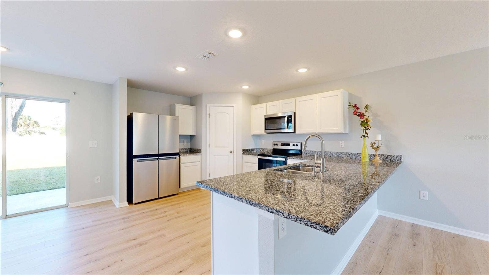 4 ROUND TREE DRIVE, Palm Coast, FL 32164
