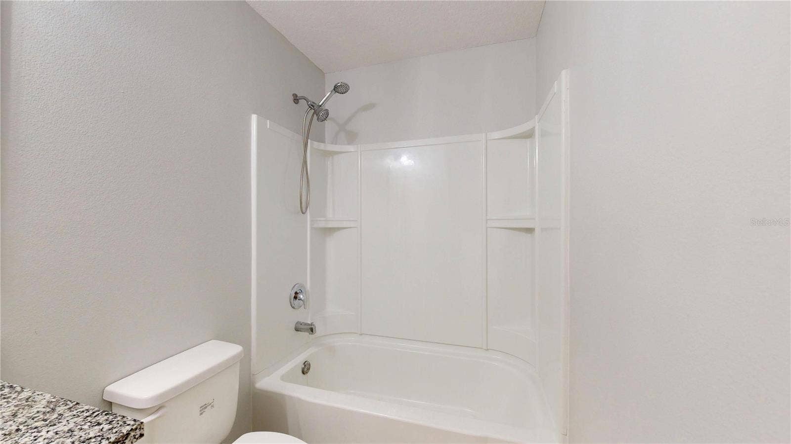 4 ROUND TREE DRIVE, Palm Coast, FL 32164