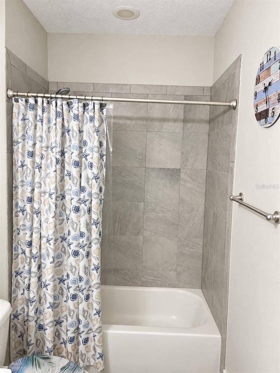 226 ASHFORD LAKES CIRCLE, Ormond Beach, FL 32174 226 ASHFORD LAKES CIRCLE, Ormond Beach, FL 32174