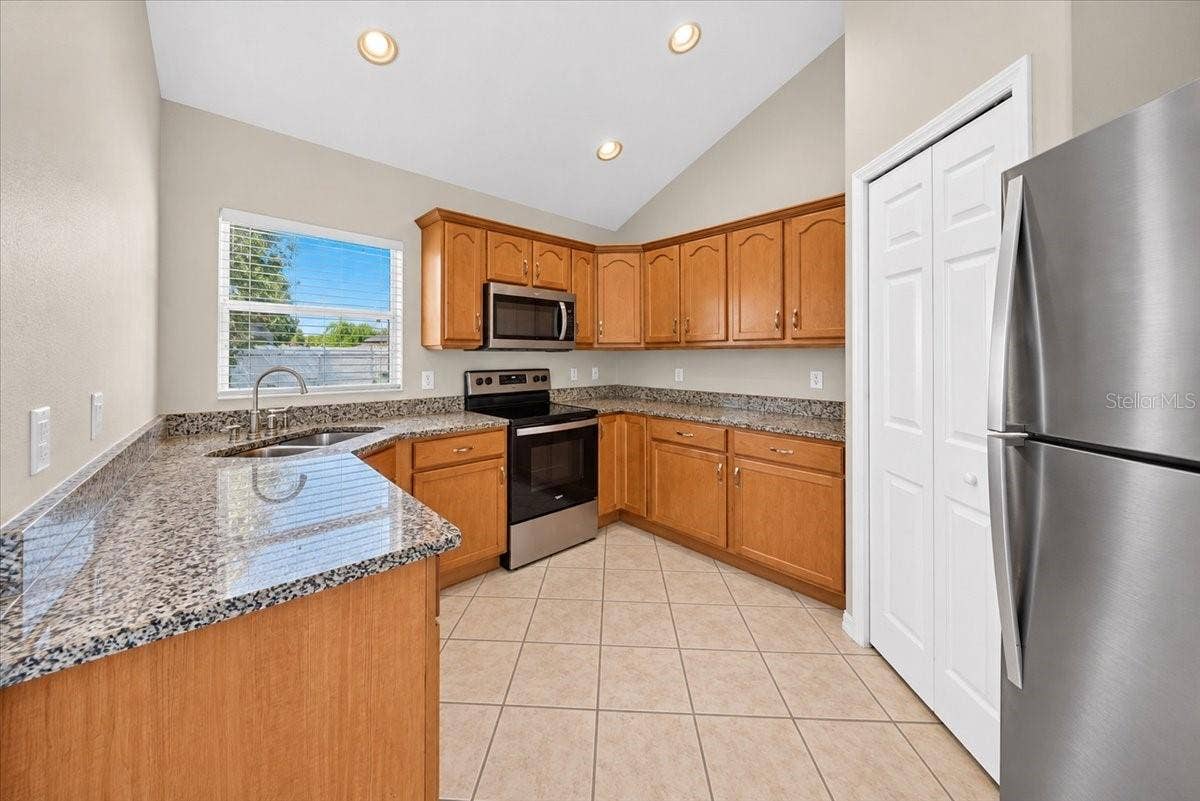 3 LEWIS DRIVE, Palm Coast, FL 32137 3 LEWIS DRIVE, Palm Coast, FL 32137