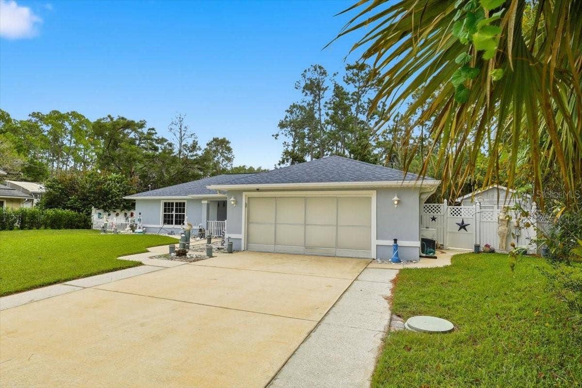 3 RYMM PLACE, Palm Coast, FL 32164 DRIVEWAY