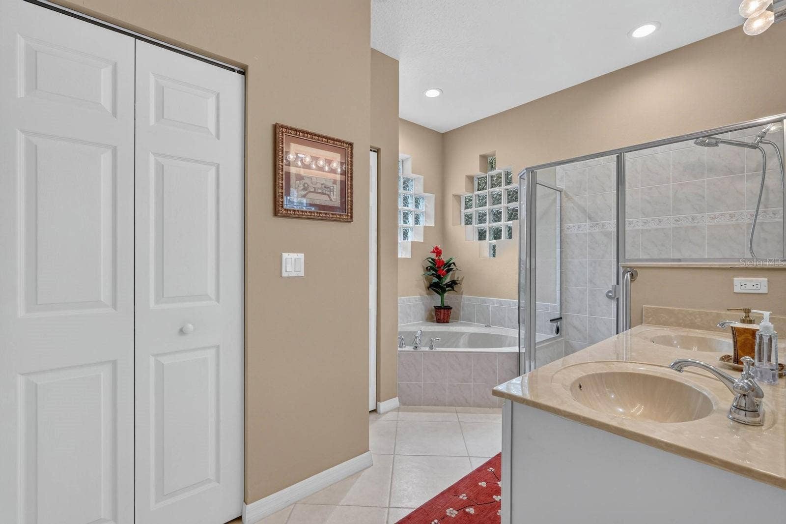 142 RAINTREE CIRCLE, Palm Coast, FL 32164 142 RAINTREE CIRCLE, Palm Coast, FL 32164