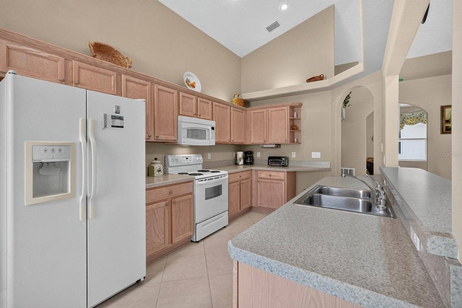 142 RAINTREE CIRCLE, Palm Coast, FL 32164 142 RAINTREE CIRCLE, Palm Coast, FL 32164