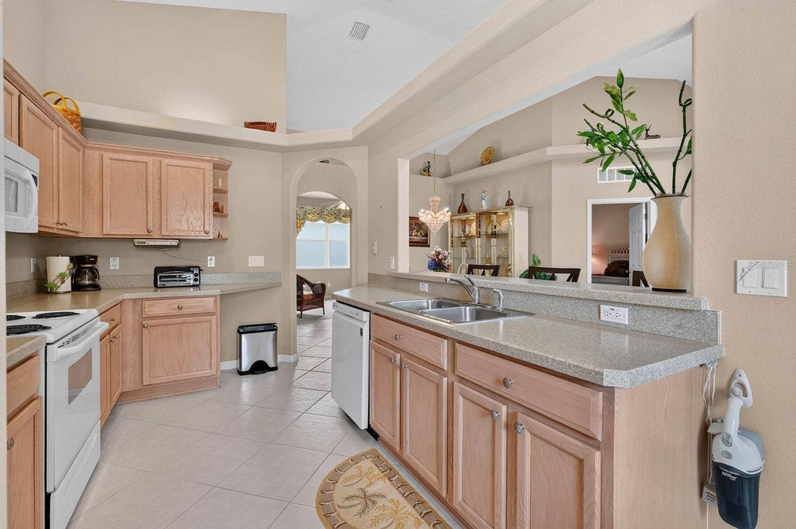 142 RAINTREE CIRCLE, Palm Coast, FL 32164 142 RAINTREE CIRCLE, Palm Coast, FL 32164