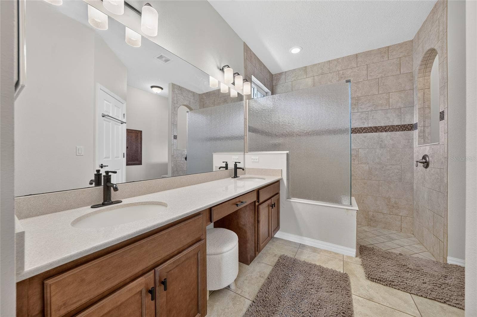 113 ARENA LAKE DRIVE, Palm Coast, FL 32137 113 ARENA LAKE DRIVE, Palm Coast, FL 32137