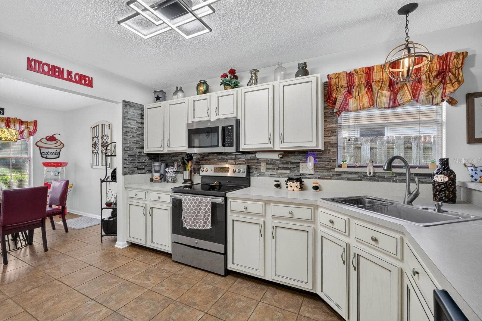 717 MACKENZIE CIRCLE, St Augustine, FL 32092 717 MACKENZIE CIRCLE, St Augustine, FL 32092