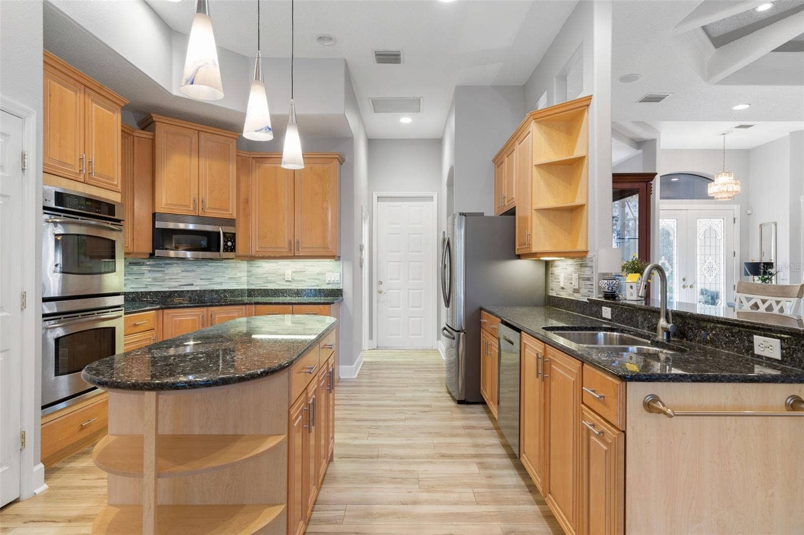 47 EASTLAKE DRIVE, Palm Coast, FL 32137 Solid Cabinetry