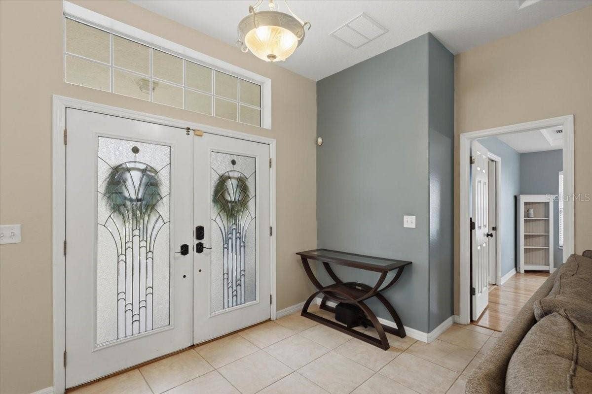 Gorgoeus double front glass doors