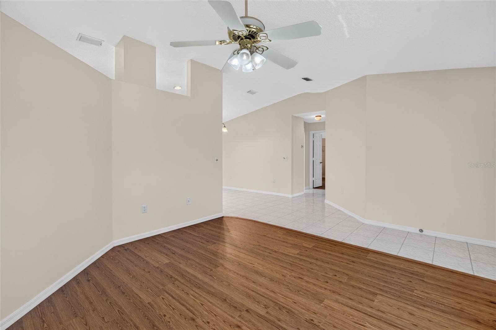 8170 SW 117TH LOOP, Ocala, FL 34481 8170 SW 117TH LOOP, Ocala, FL 34481