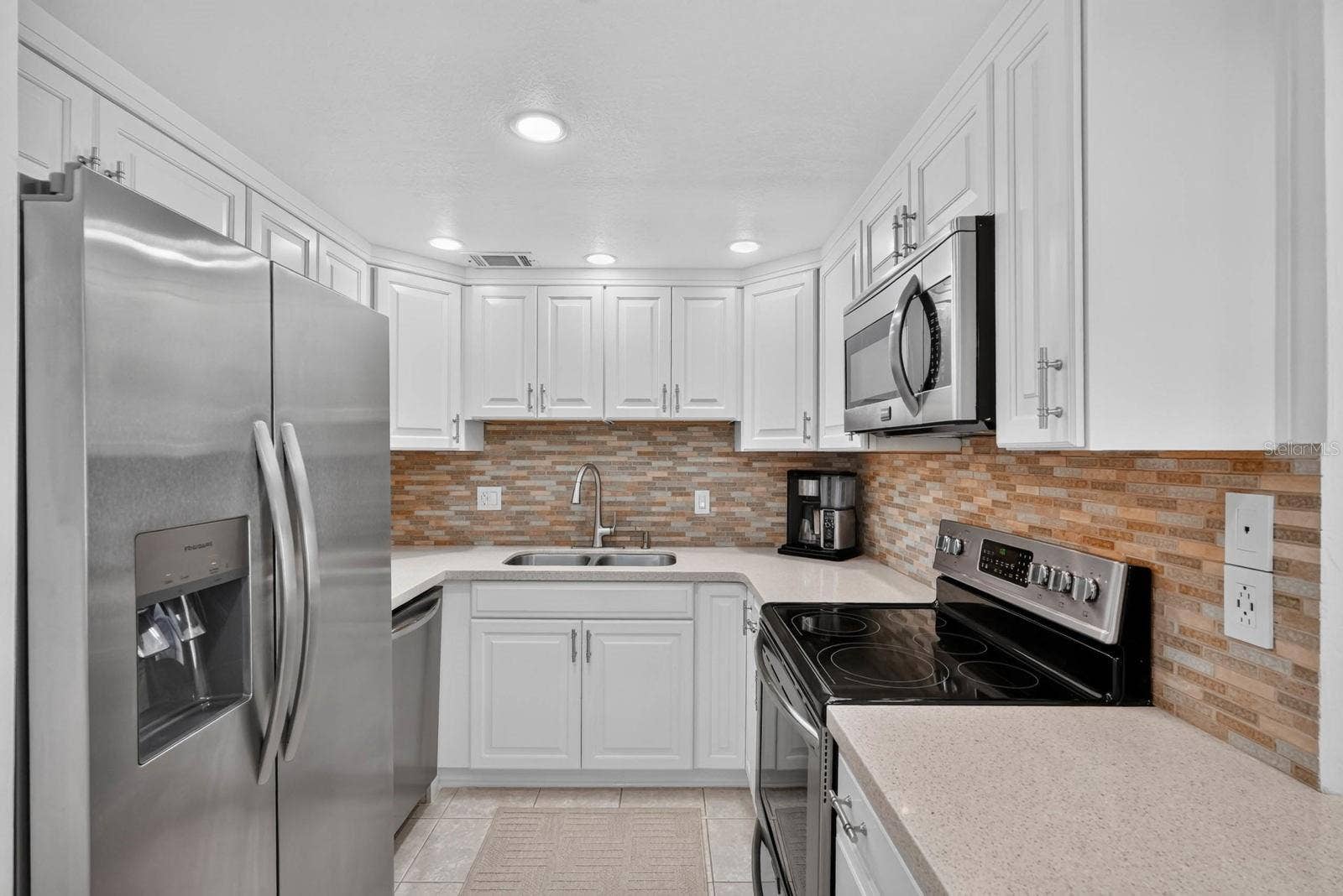 1415 OCEAN SHORE BOULEVARD, #805, Ormond Beach, FL 32176 1415 OCEAN SHORE BOULEVARD, #805, Ormond Beach, FL 32176