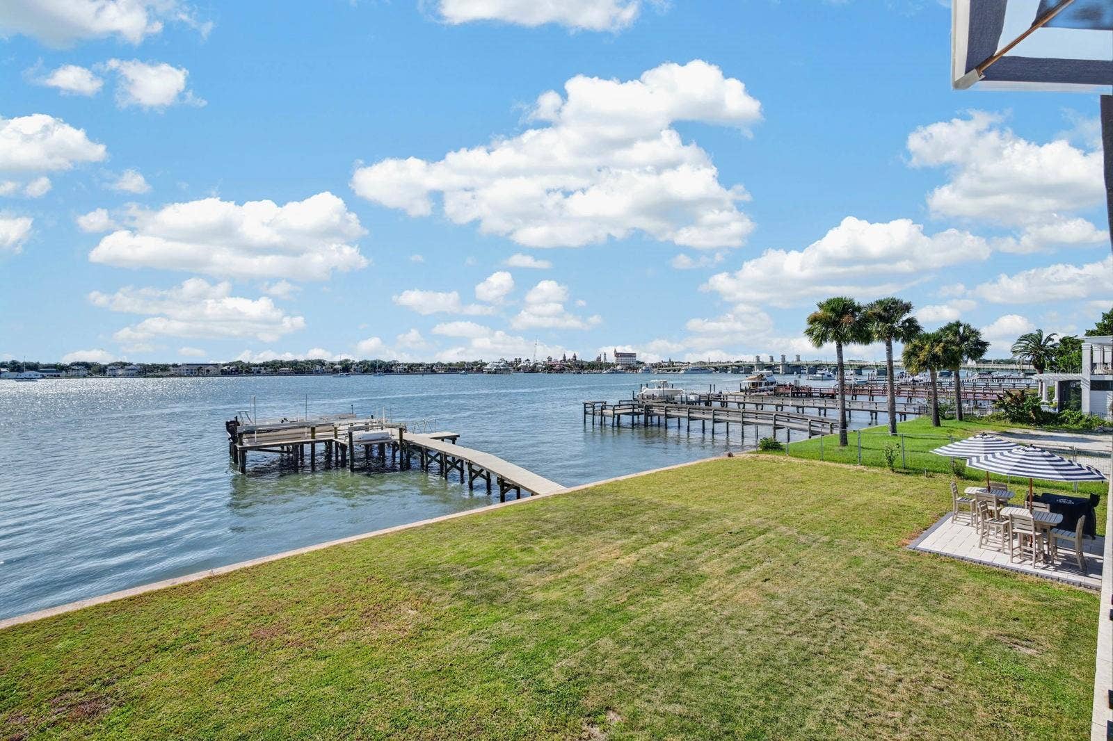 33 DOLPHIN DRIVE, St Augustine, FL 32080 33 DOLPHIN DRIVE, St Augustine, FL 32080