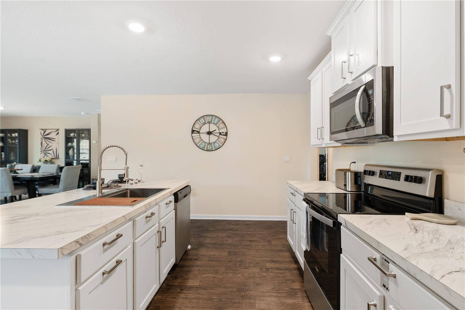 98 RAEMOOR DRIVE, Palm Coast, FL 32164 98 RAEMOOR DRIVE, Palm Coast, FL 32164