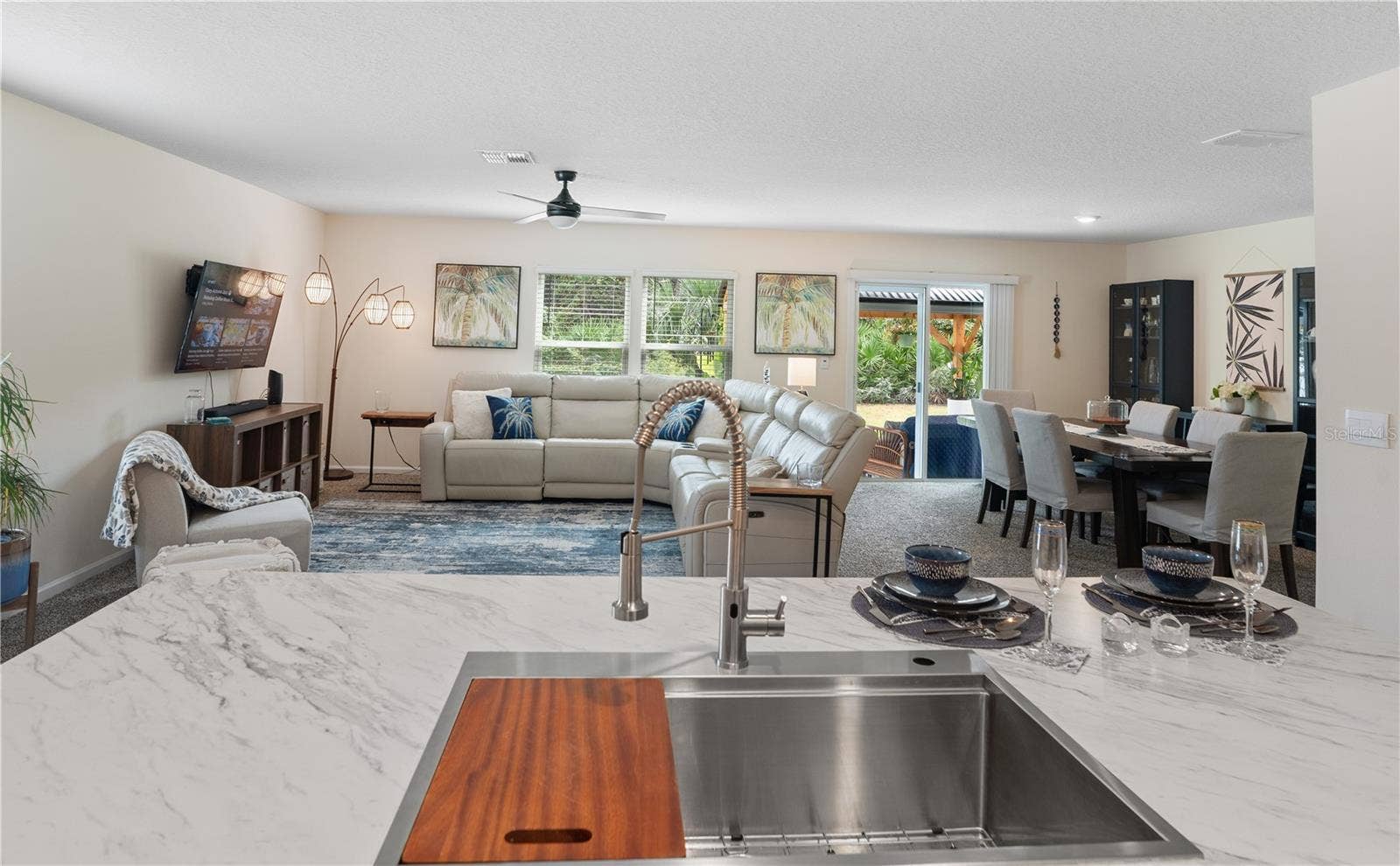98 RAEMOOR DRIVE, Palm Coast, FL 32164 98 RAEMOOR DRIVE, Palm Coast, FL 32164