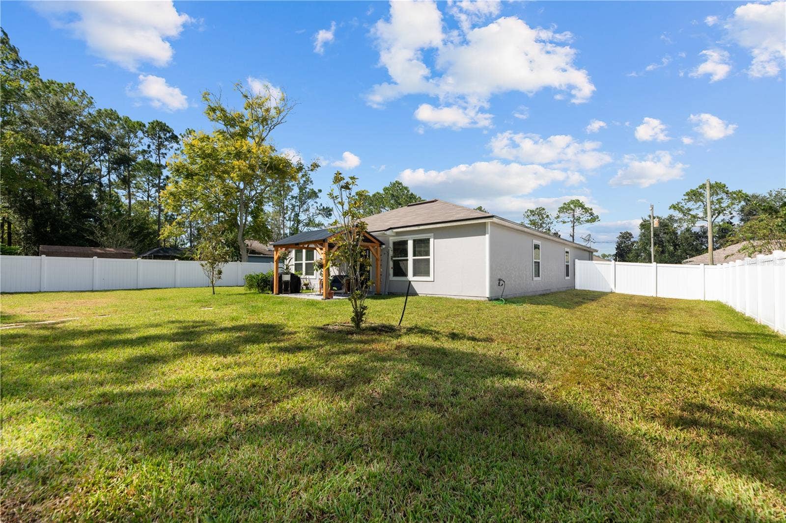 98 RAEMOOR DRIVE, Palm Coast, FL 32164 98 RAEMOOR DRIVE, Palm Coast, FL 32164