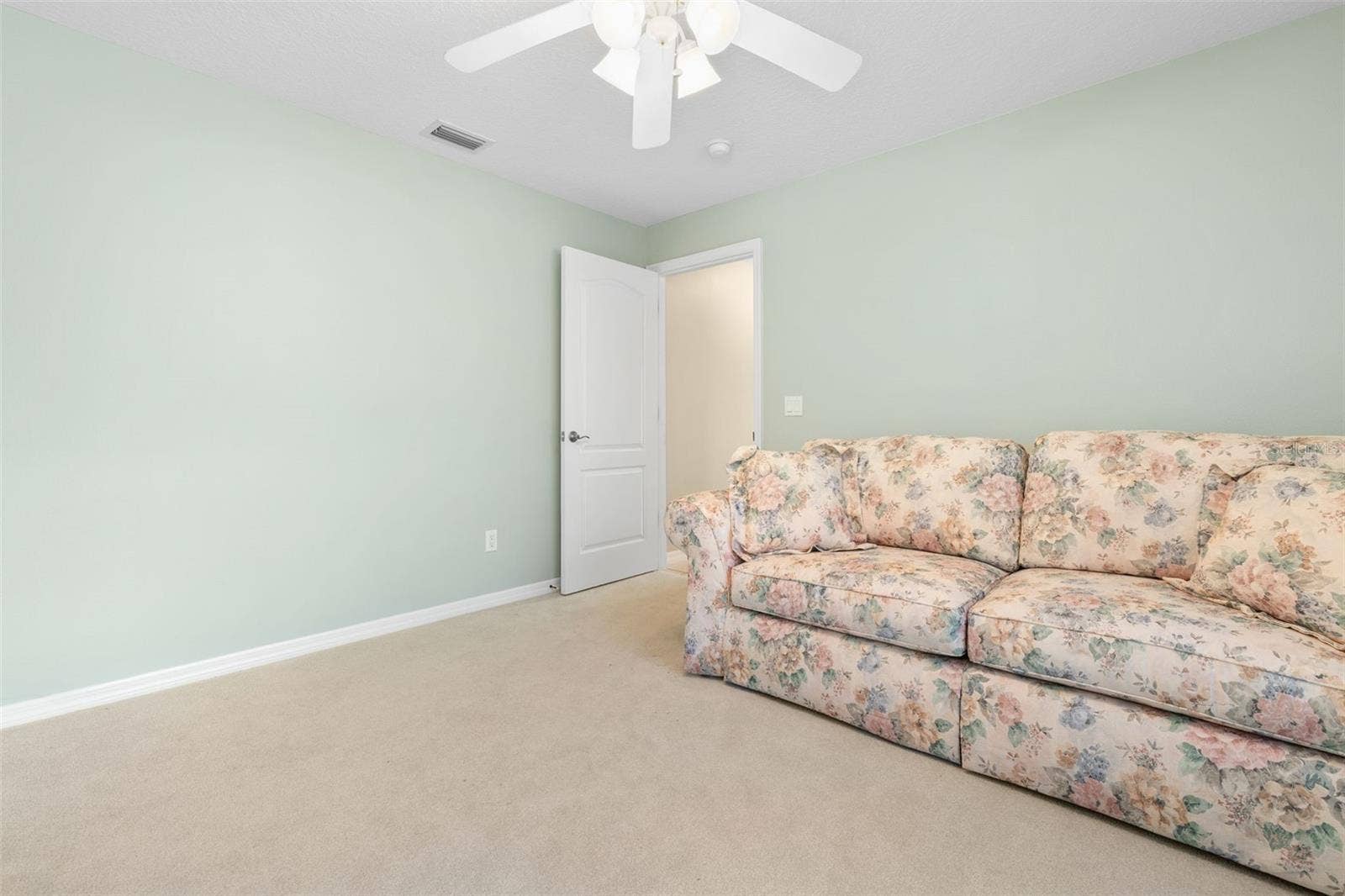 18 FARSON LANE, Palm Coast, FL 32137