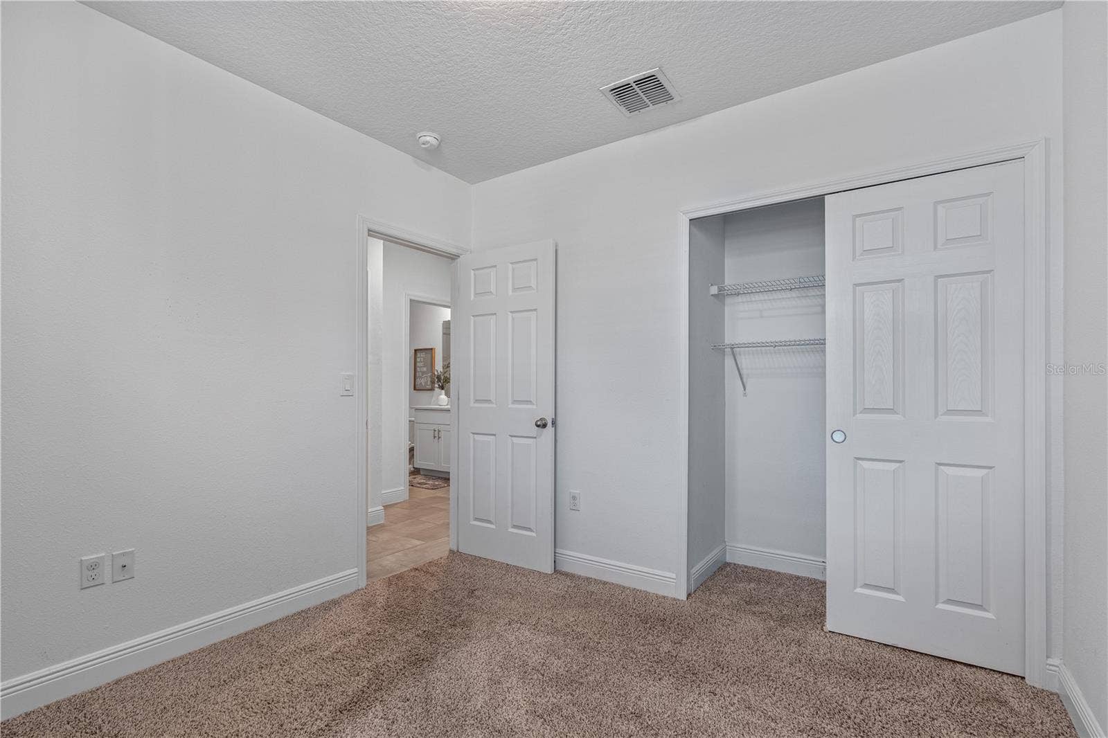 157 LINKS TERRACE BOULEVARD, Daytona Beach, FL 32124 157 LINKS TERRACE BOULEVARD, Daytona Beach, FL 32124