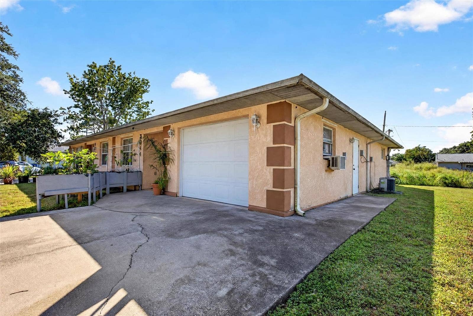 3044 INDIA PALM DRIVE, Edgewater, FL 32141 3044 INDIA PALM DRIVE, Edgewater, FL 32141