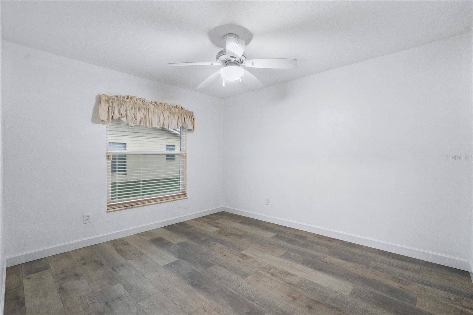 Guest Bedroom #1