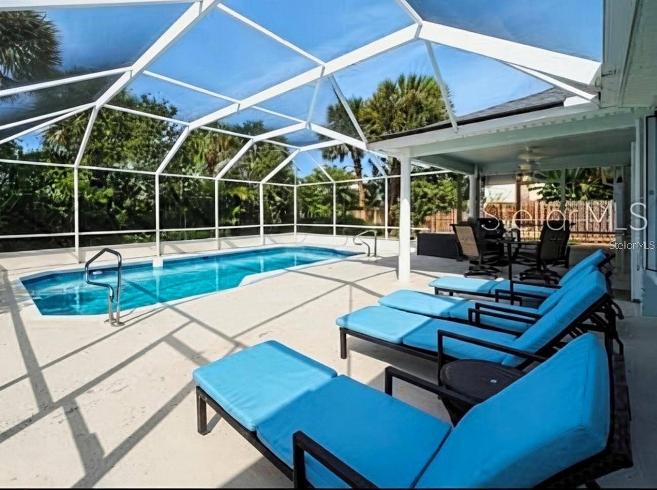 19 MAHOE DRIVE N, Palm Coast, FL 32137