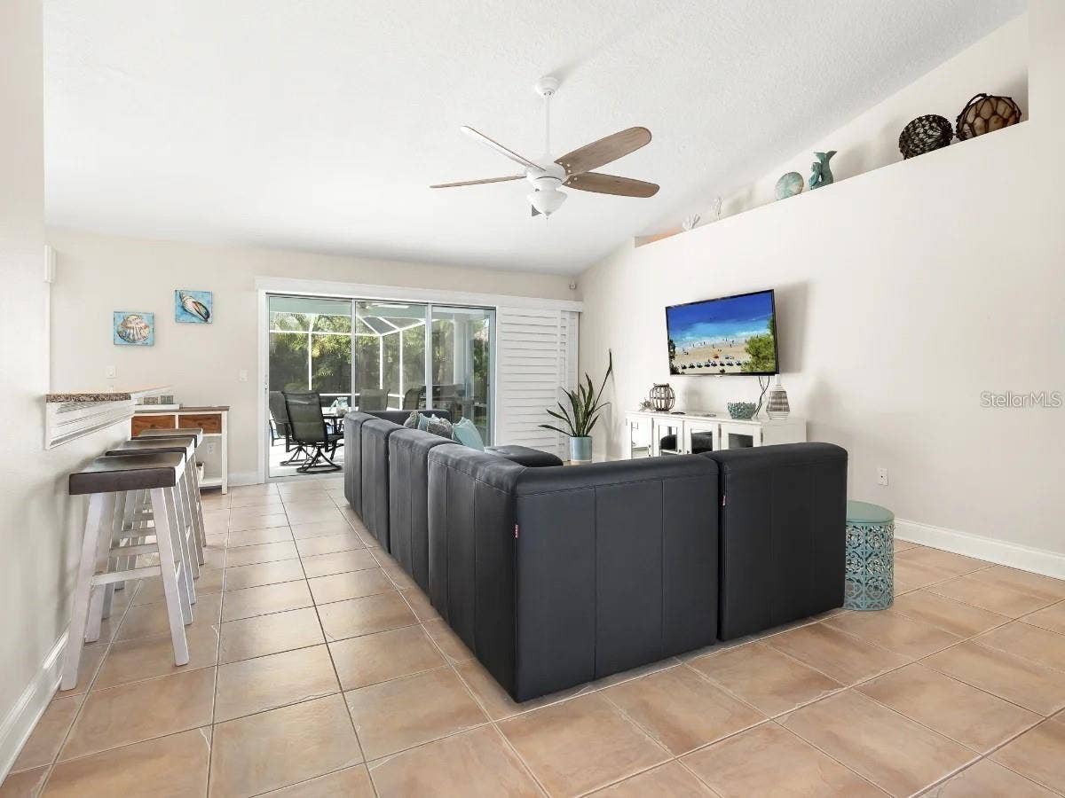 19 MAHOE DRIVE N, Palm Coast, FL 32137