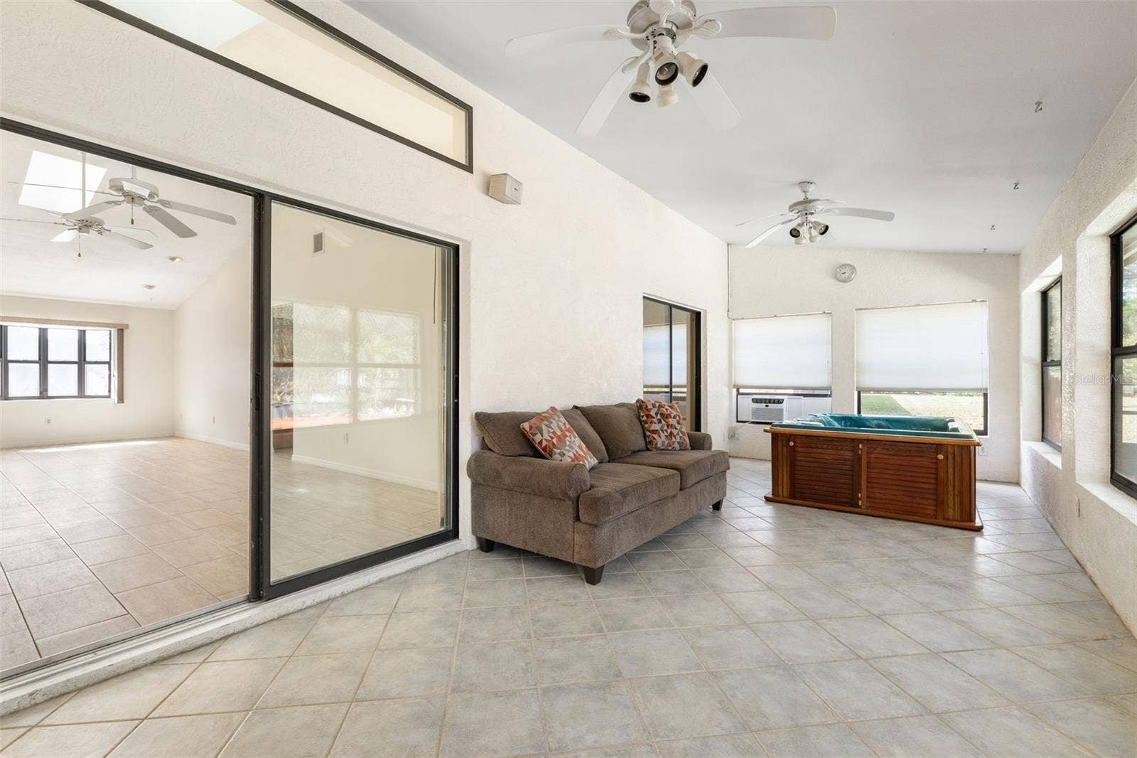 11 WILMONT PLACE, Palm Coast, FL 32164 11 WILMONT PLACE, Palm Coast, FL 32164