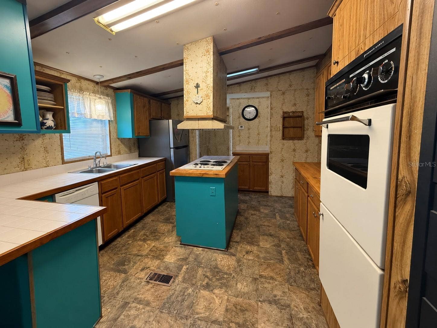 1914 WOODCREST DRIVE, Ormond Beach, FL 32174 virtually stage