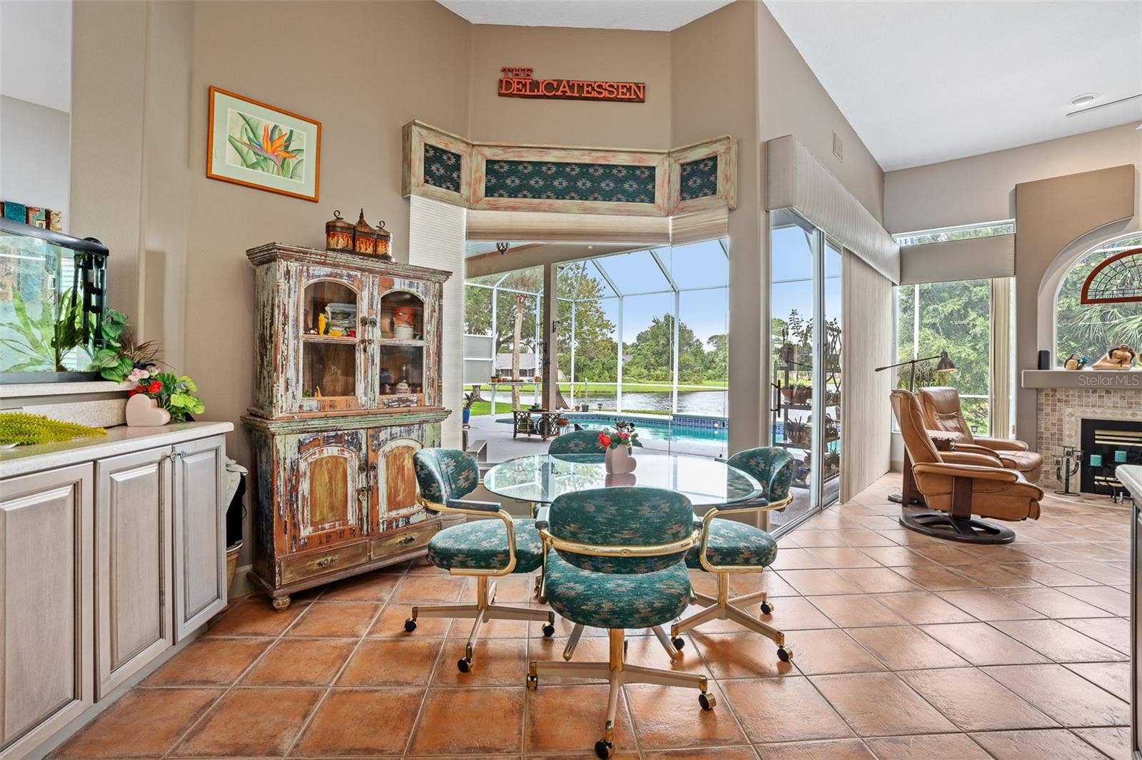 993 MORI COURT, Port Orange, FL 32127 Breakfast Nook