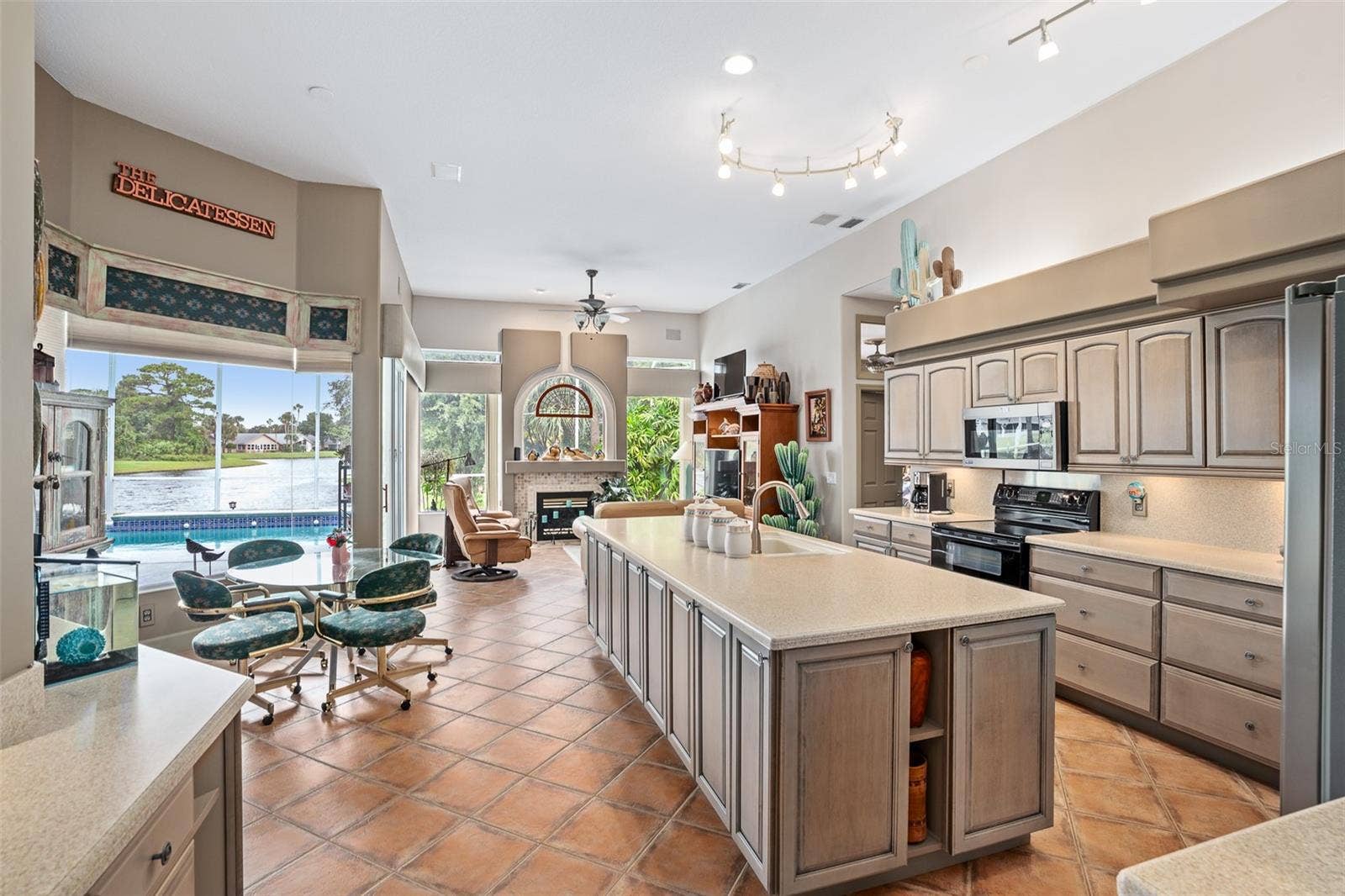 993 MORI COURT, Port Orange, FL 32127 Kitchen