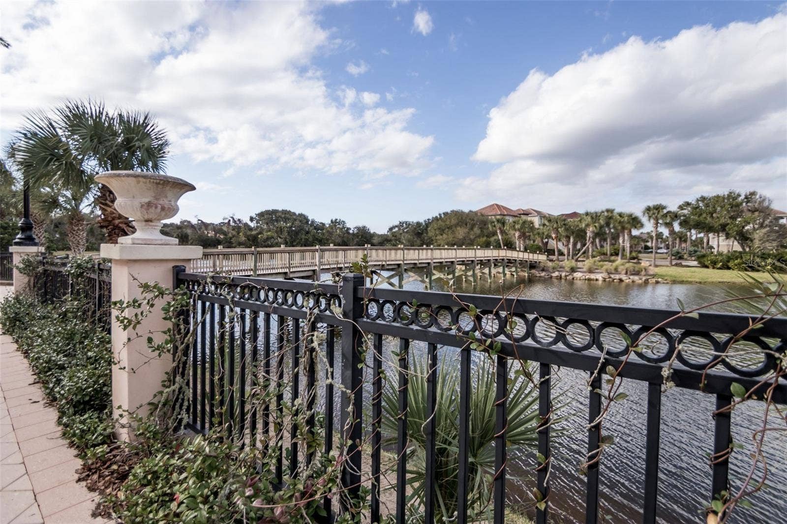 28 OAK VIEW CIRCLE E, Palm Coast, FL 32137 28 OAK VIEW CIRCLE E, Palm Coast, FL 32137