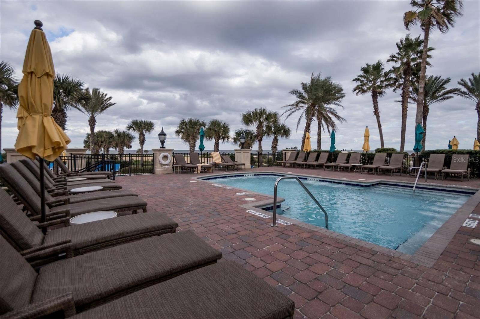28 OAK VIEW CIRCLE E, Palm Coast, FL 32137 28 OAK VIEW CIRCLE E, Palm Coast, FL 32137