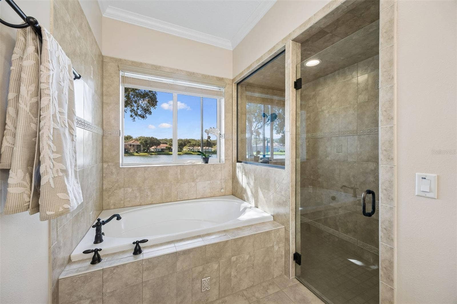 28 OAK VIEW CIRCLE E, Palm Coast, FL 32137 28 OAK VIEW CIRCLE E, Palm Coast, FL 32137