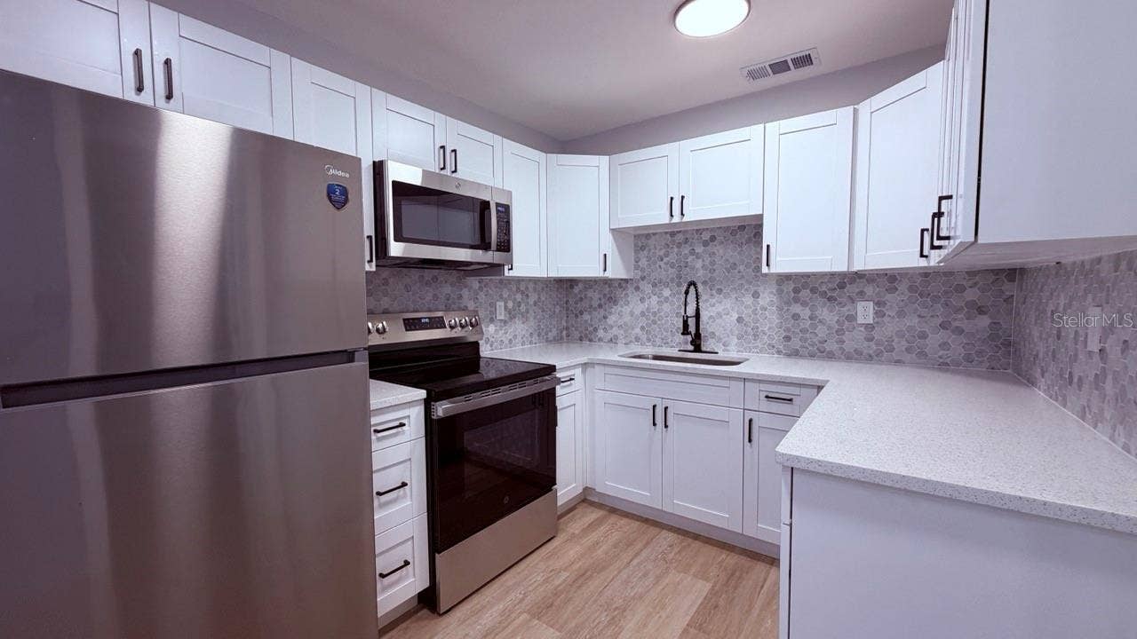 5628 BELAFONTE DRIVE, Jacksonville, FL 32209