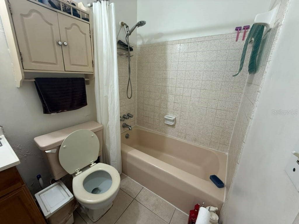 2425 ADAMS AVENUE, Deltona, FL 32738 2425 ADAMS AVENUE, Deltona, FL 32738