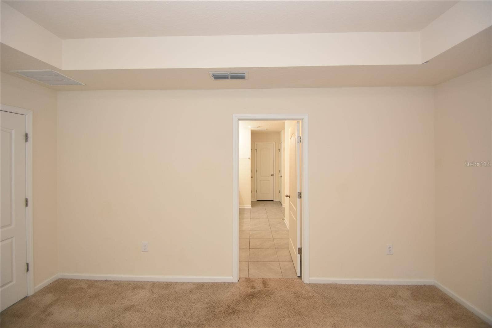 52 OAKLEAF WAY, Palm Coast, FL 32137 52 OAKLEAF WAY, Palm Coast, FL 32137