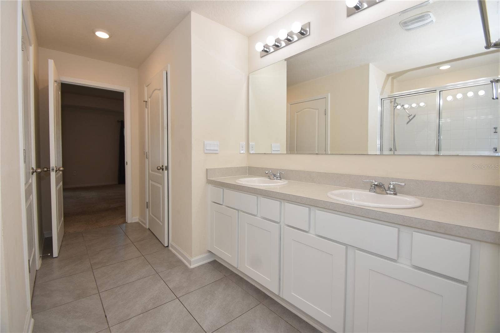 52 OAKLEAF WAY, Palm Coast, FL 32137 52 OAKLEAF WAY, Palm Coast, FL 32137