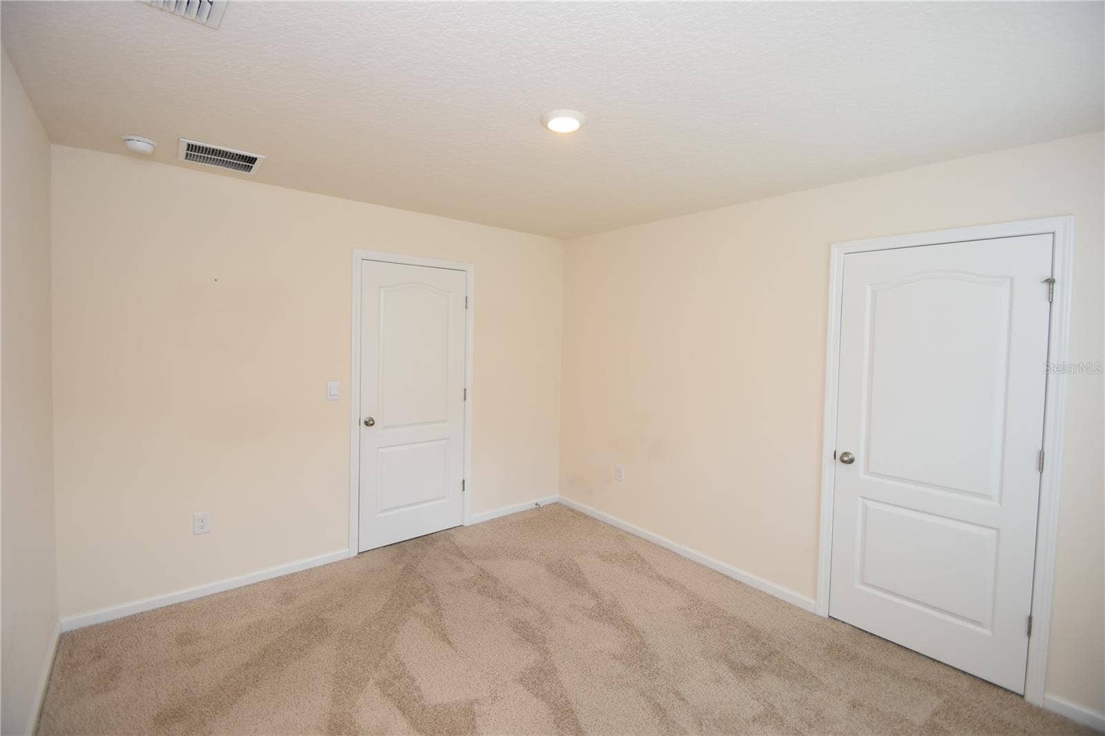 52 OAKLEAF WAY, Palm Coast, FL 32137 52 OAKLEAF WAY, Palm Coast, FL 32137