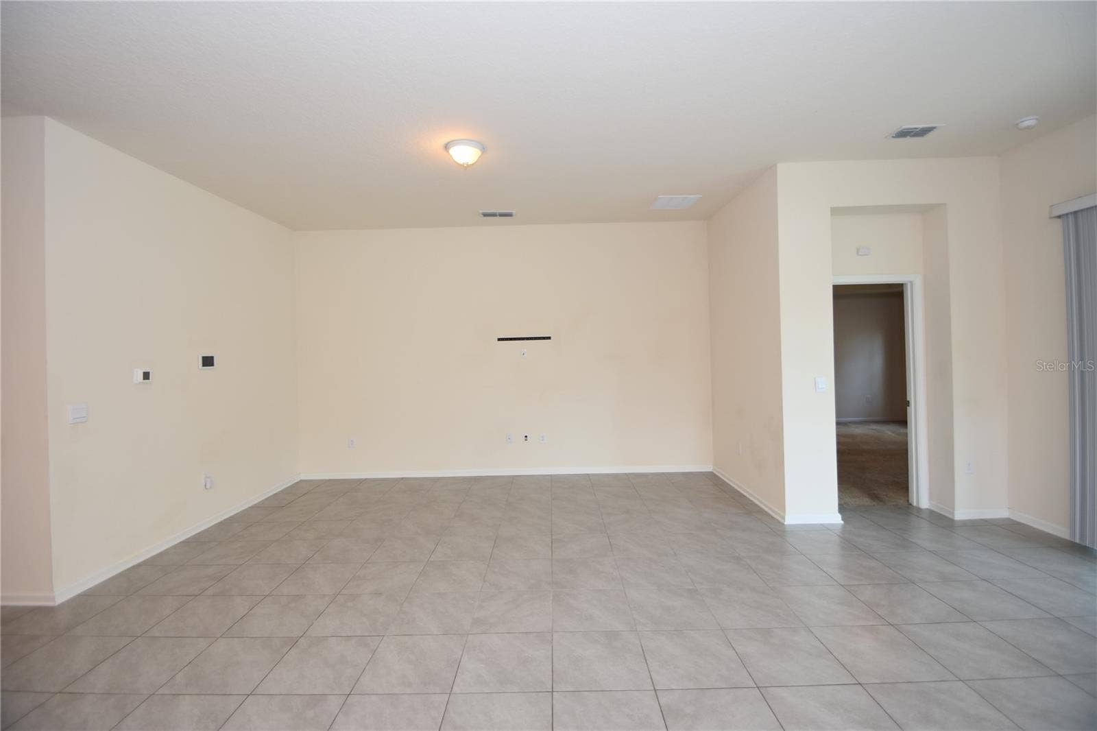 52 OAKLEAF WAY, Palm Coast, FL 32137 52 OAKLEAF WAY, Palm Coast, FL 32137
