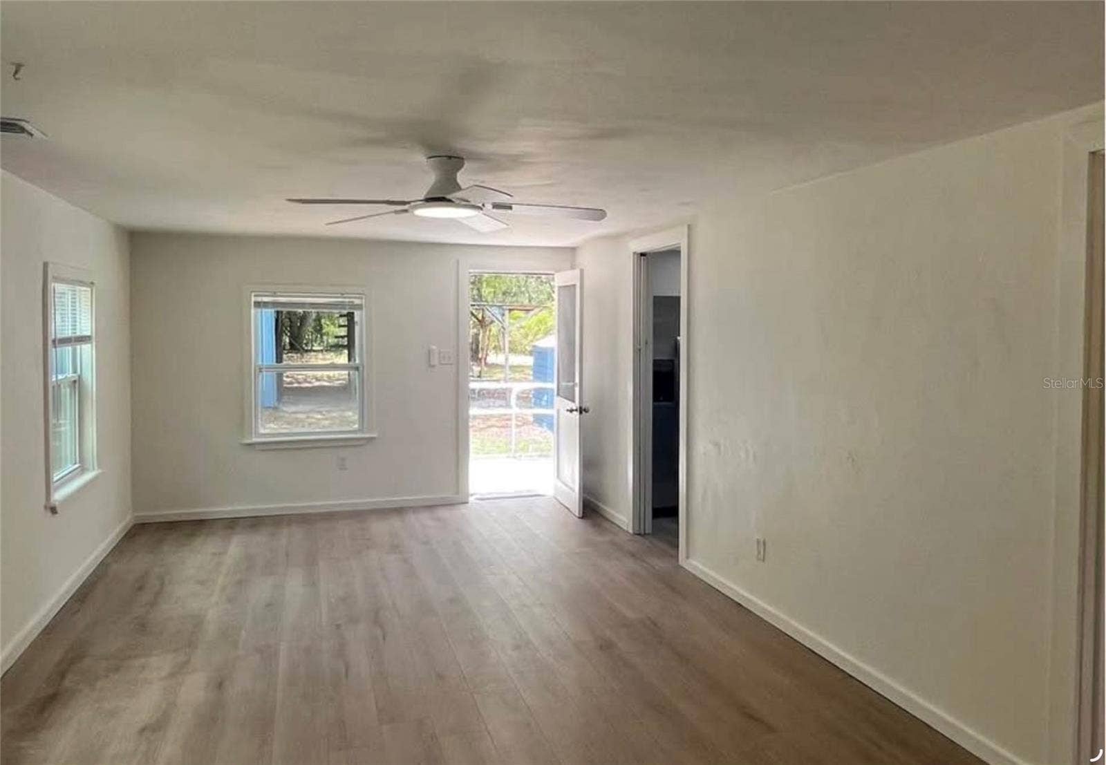 148 WILLIS ROAD, Interlachen, FL 32148 Family Room