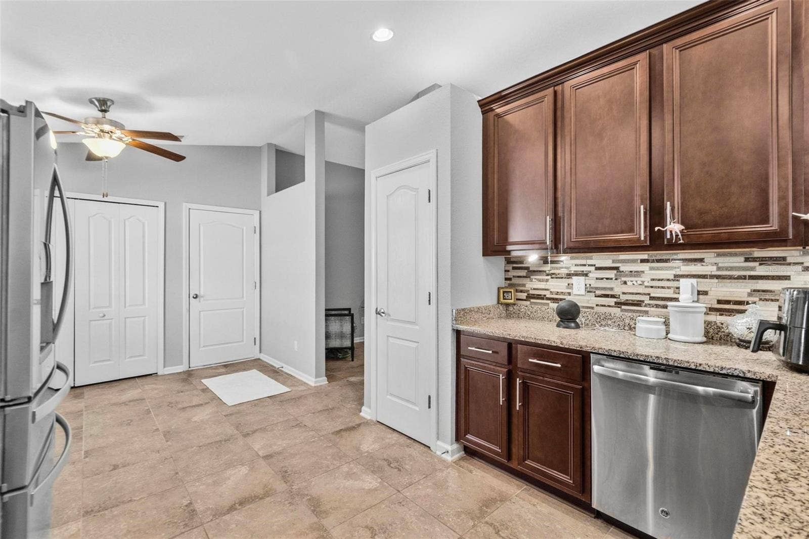 21 ARROWHEAD DRIVE, Palm Coast, FL 32137 21 ARROWHEAD DRIVE, Palm Coast, FL 32137