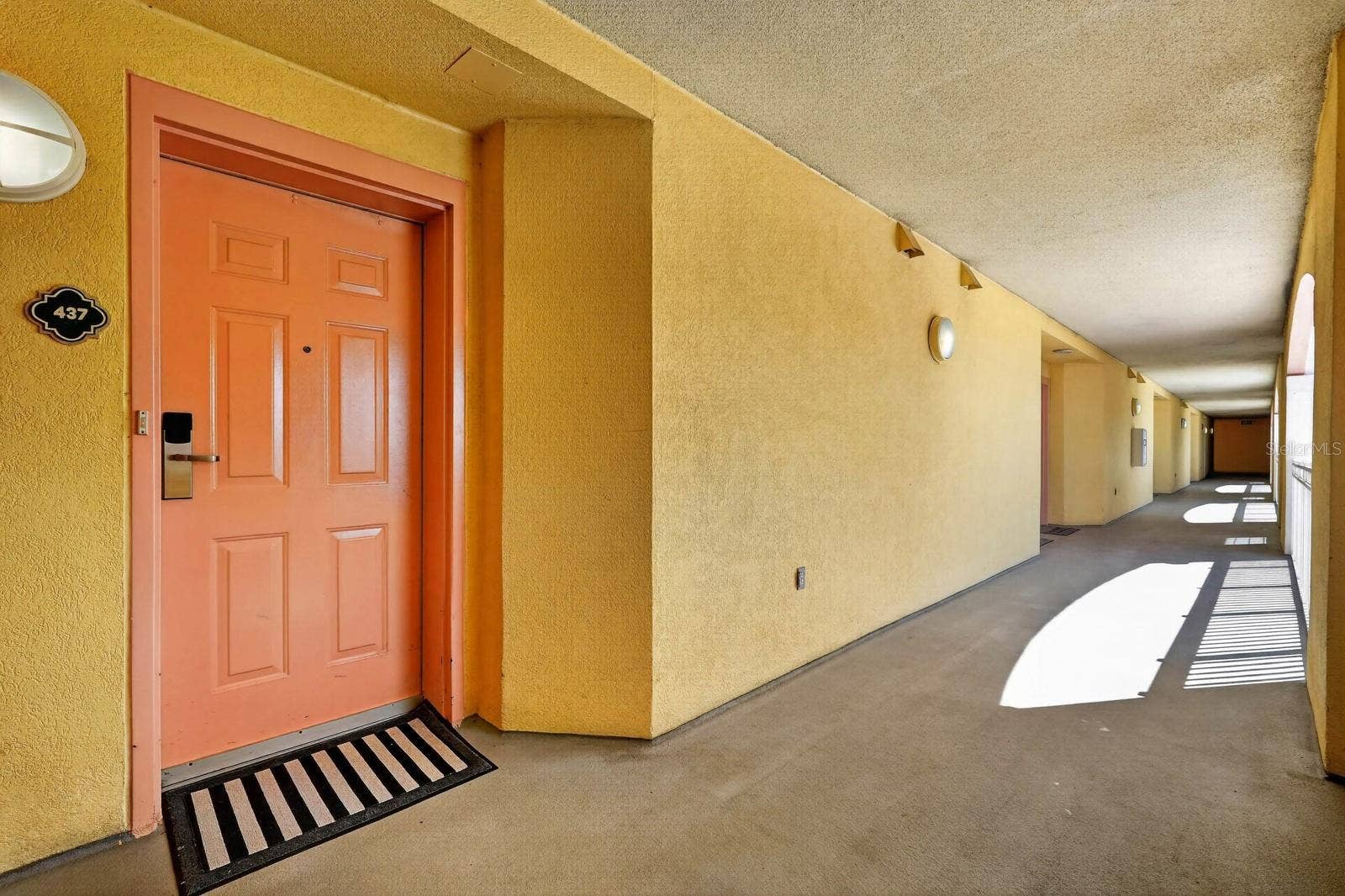 200 OCEAN CREST DRIVE, #437, Palm Coast, FL 32137 200 OCEAN CREST DRIVE, #437, Palm Coast, FL 32137