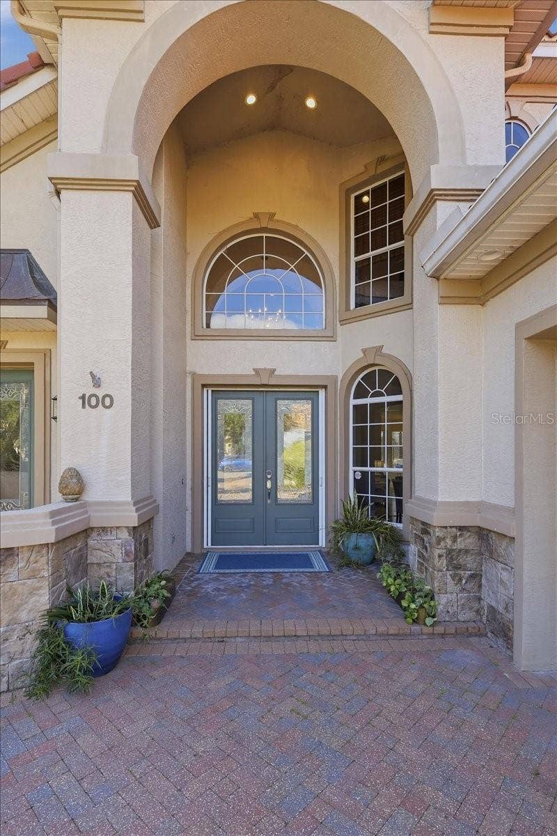 100 EMERALD LAKE DRIVE, Palm Coast, FL 32137 100 EMERALD LAKE DRIVE, Palm Coast, FL 32137