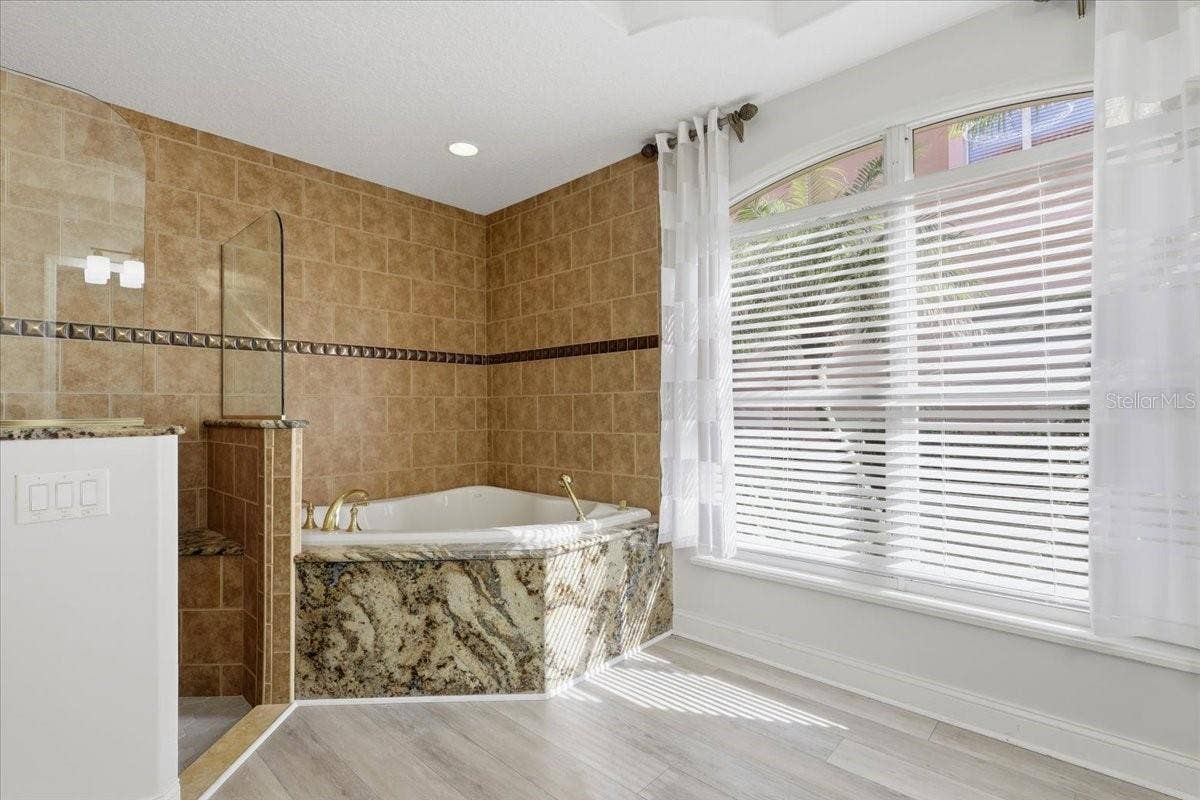 100 EMERALD LAKE DRIVE, Palm Coast, FL 32137 100 EMERALD LAKE DRIVE, Palm Coast, FL 32137