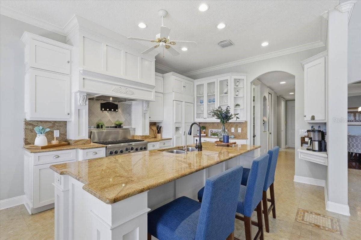 100 EMERALD LAKE DRIVE, Palm Coast, FL 32137 100 EMERALD LAKE DRIVE, Palm Coast, FL 32137
