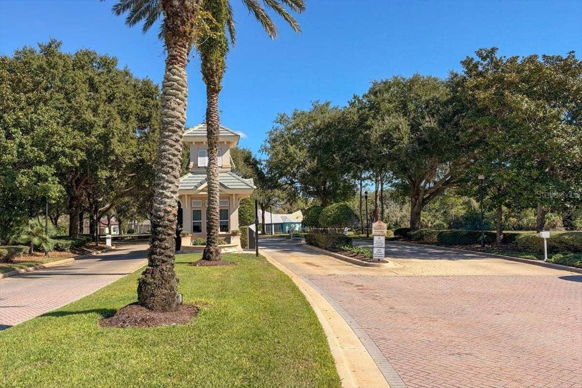 100 EMERALD LAKE DRIVE, Palm Coast, FL 32137 100 EMERALD LAKE DRIVE, Palm Coast, FL 32137