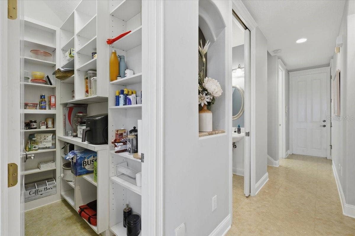 100 EMERALD LAKE DRIVE, Palm Coast, FL 32137 100 EMERALD LAKE DRIVE, Palm Coast, FL 32137