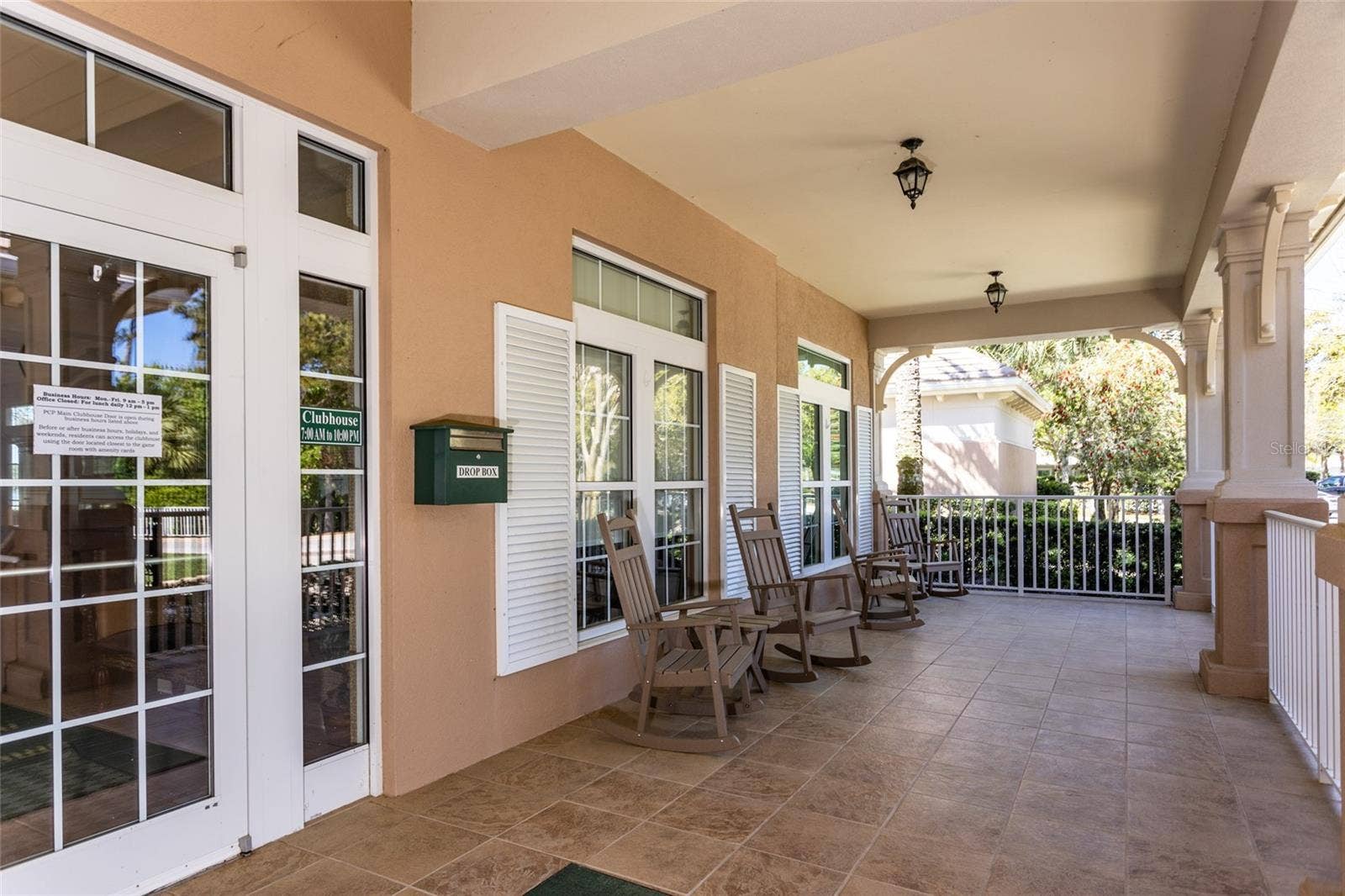 100 EMERALD LAKE DRIVE, Palm Coast, FL 32137 100 EMERALD LAKE DRIVE, Palm Coast, FL 32137
