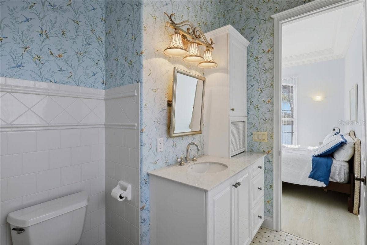 100 EMERALD LAKE DRIVE, Palm Coast, FL 32137 100 EMERALD LAKE DRIVE, Palm Coast, FL 32137